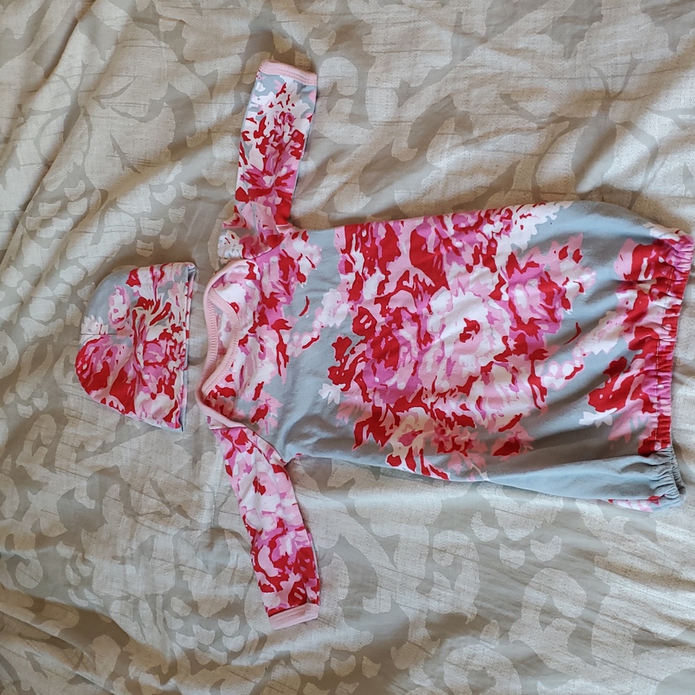 Baby Be Mine Floral Newborn Set
